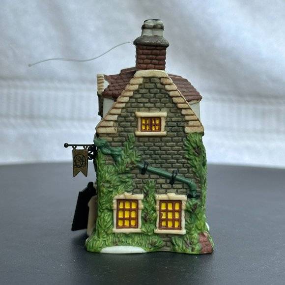 Dept 56 Dedlock Arms Christmas Village Ornament from 1994 - Picture 5 of 8